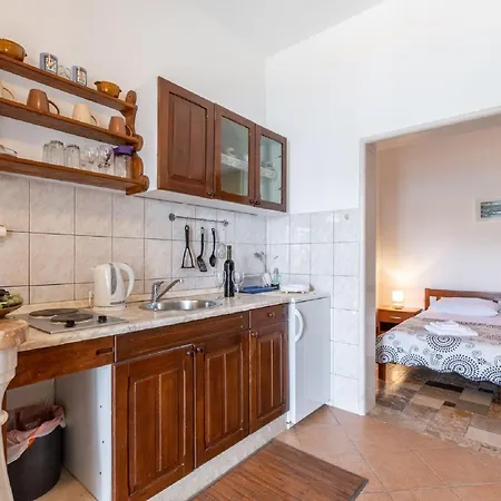Apartment Darija - With Sea View St Pucisca
