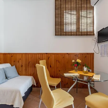 Darija - With Sea View St Apartman *