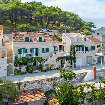 Διαμέρισμα Darija - With Sea View St *